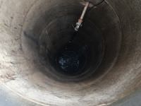 подводка водопроводной трубы в колодец